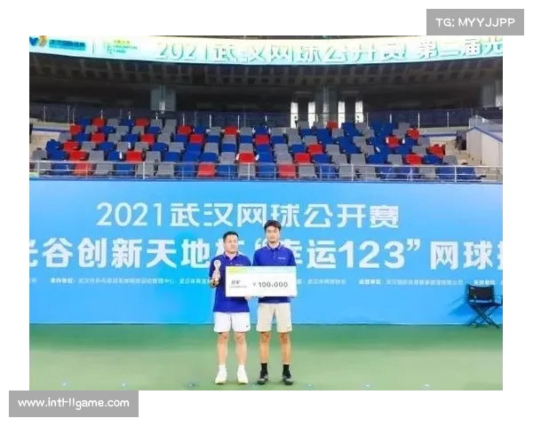 网球赛事的传统与创新：如何在保持核心价值的同时吸引新观众？