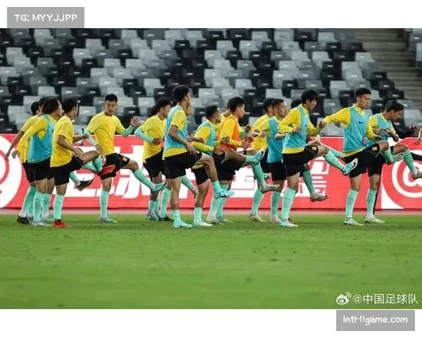 青少年足球训练营增设“快速攻防转换”专项课程，受小球员欢迎